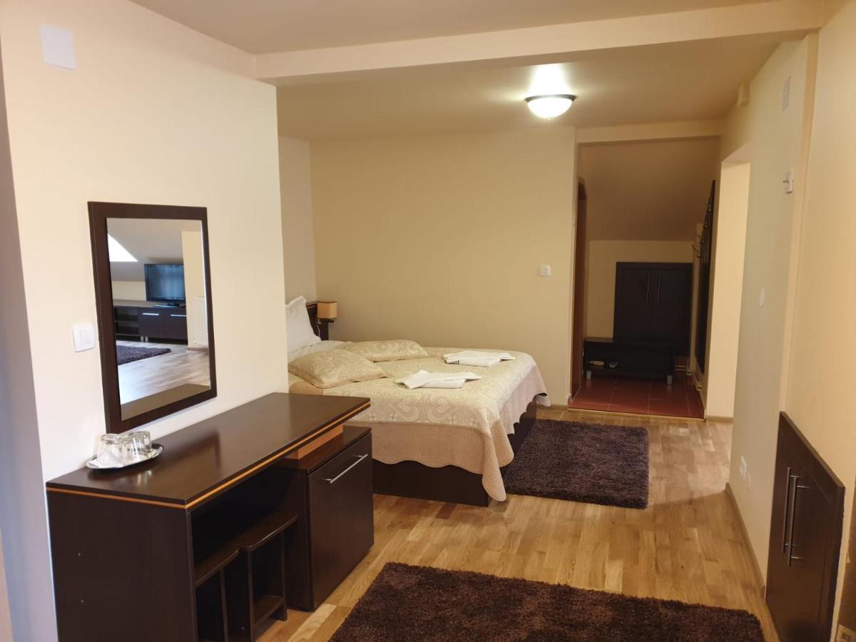 Casa Enescu Hotel Bran  Ngoại thất bức ảnh