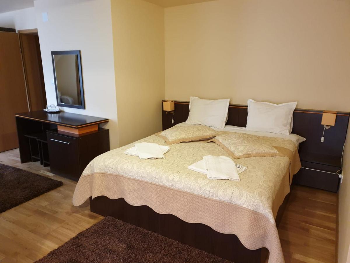 Casa Enescu Hotel Bran  Ngoại thất bức ảnh